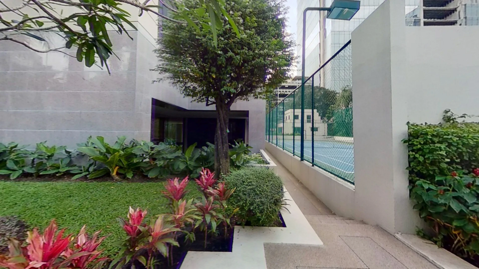 Somkid Gardens