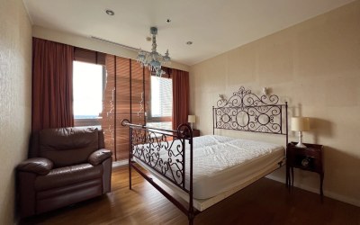 Gallery photo 3 bedroom condo 130 m² Na Kluea, Thailand