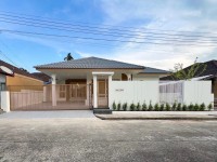 Вилла 3 спальни 285 м² Си Сунтон, Таиланд