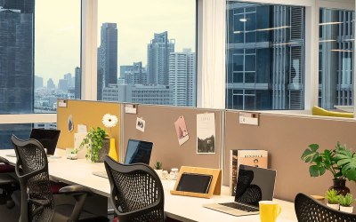 Gallery photo ATHENEE TOWER, Офисные помещения в аренду на улице Witthayu Road всего в 350м. от наземного метро Ploenchit BTS.