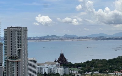 Gallery photo 3 bedroom condo 130 m² Na Kluea, Thailand