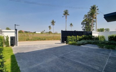 Gallery photo Дом 5 спален  в Pong, Таиланд