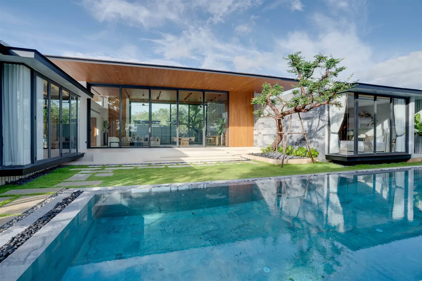 Visual Test - Spacious Pattaya Two Bedroom